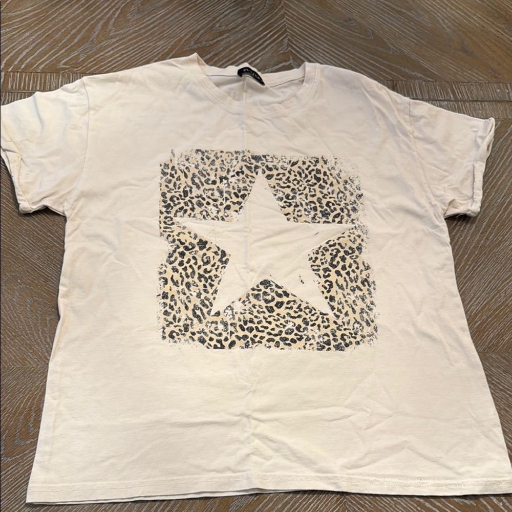 Cream T-Shirt with Star and Leopard Print